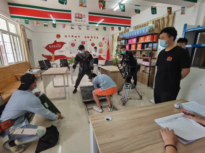 东丽区广告片拍摄公司：极简主义践行者，少即是多的视觉哲学