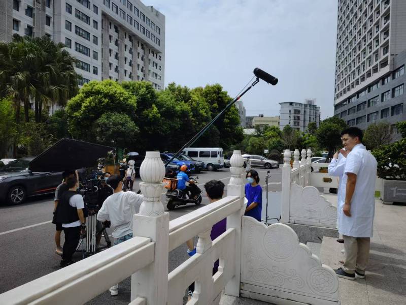 东丽区广告片拍摄公司低成本实现高规格制作的诀窍